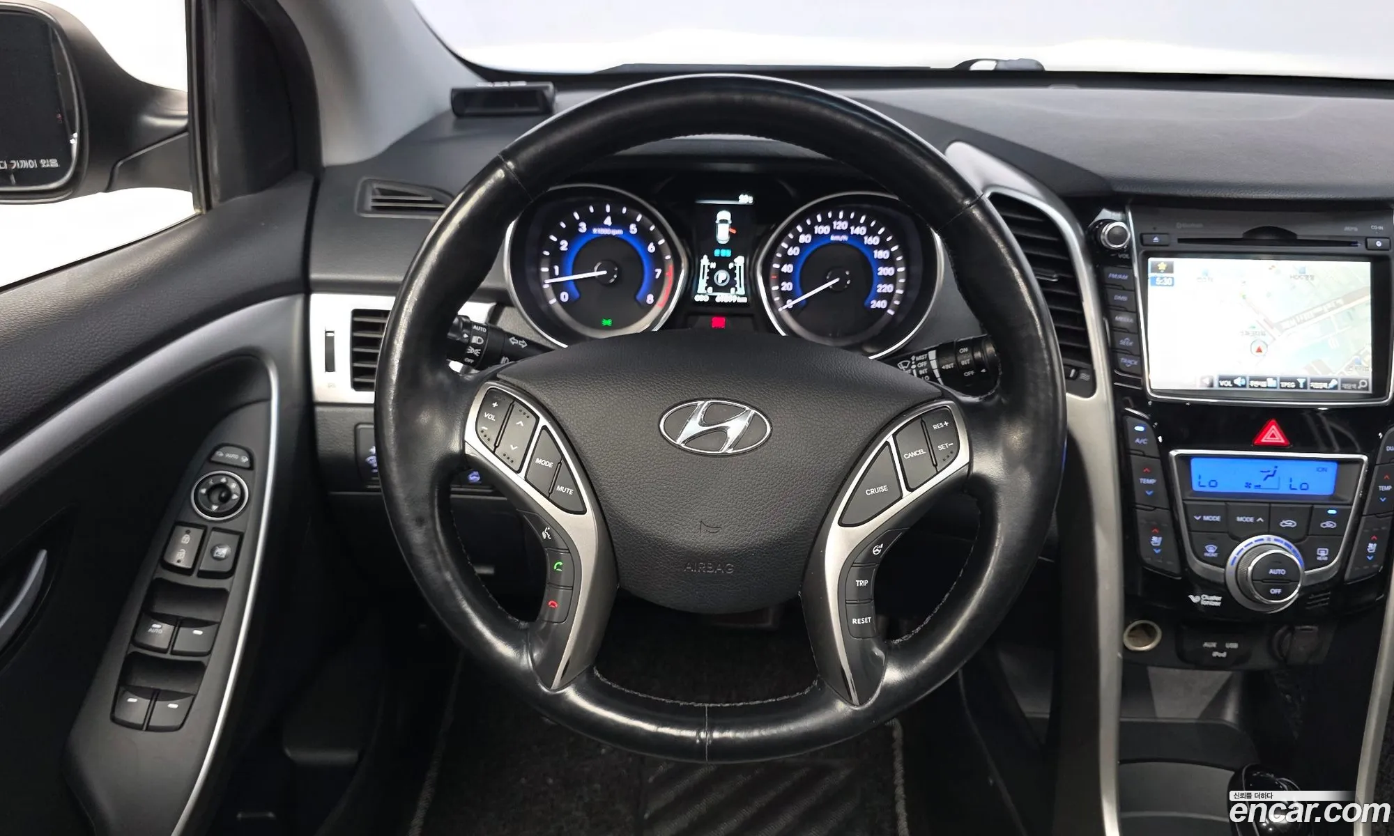 Hyundai i30 2014 — 16