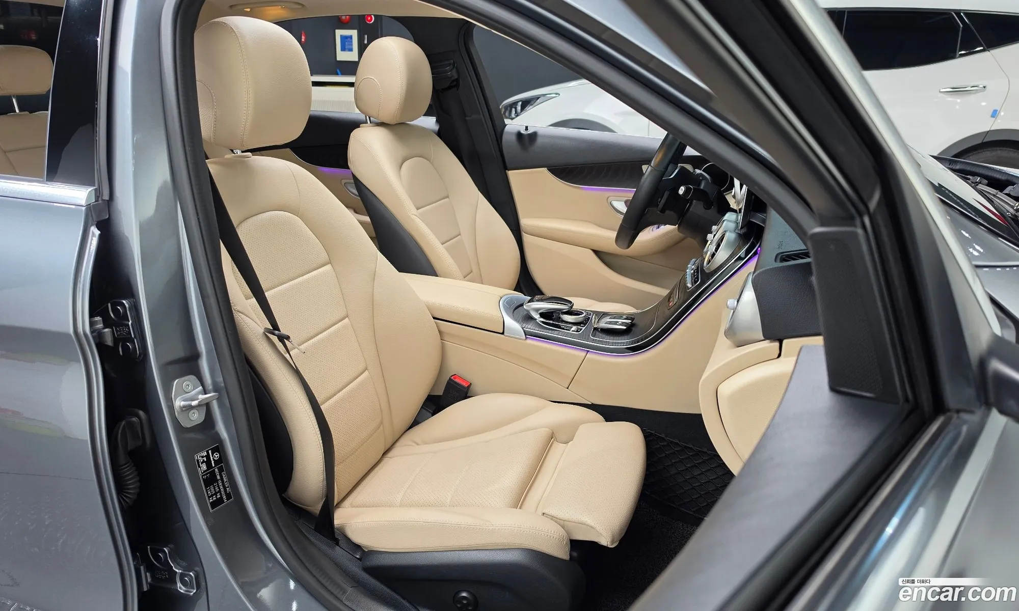 Mercedes-Benz C-Class W205 2019 — 24