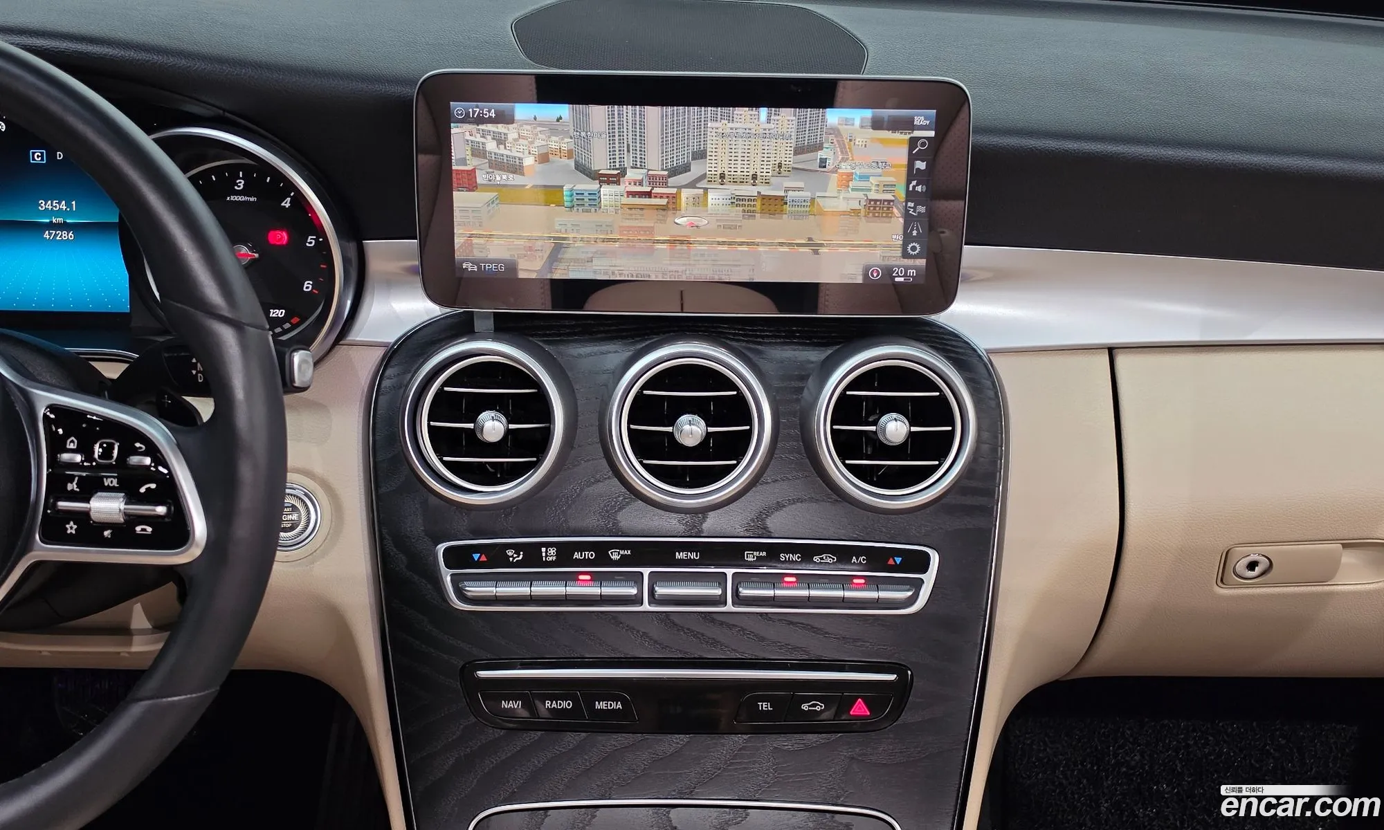 Mercedes-Benz C-Class W205 2019 — 23