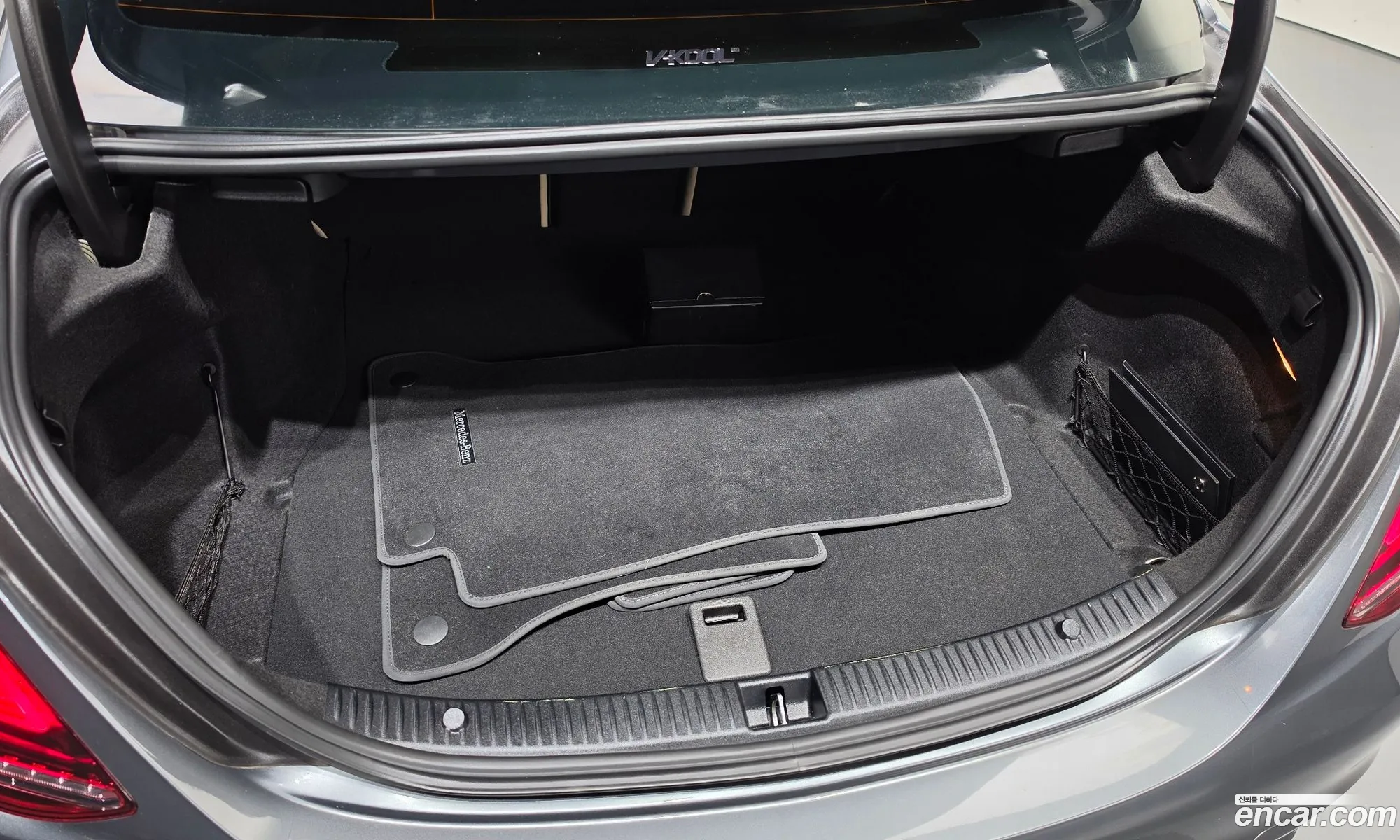 Mercedes-Benz C-Class W205 2019 — 16