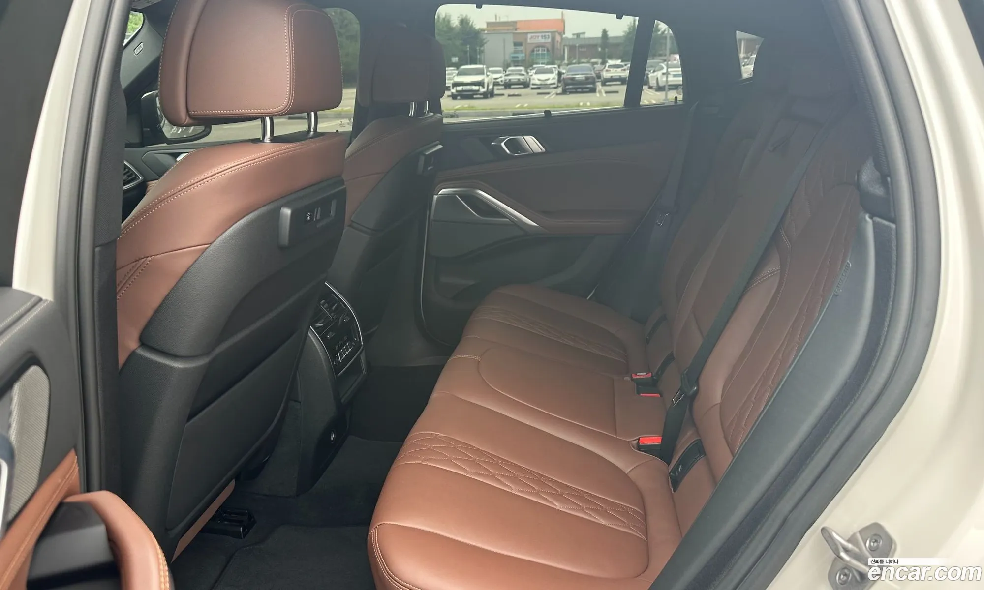 BMW X6 2023 — 12