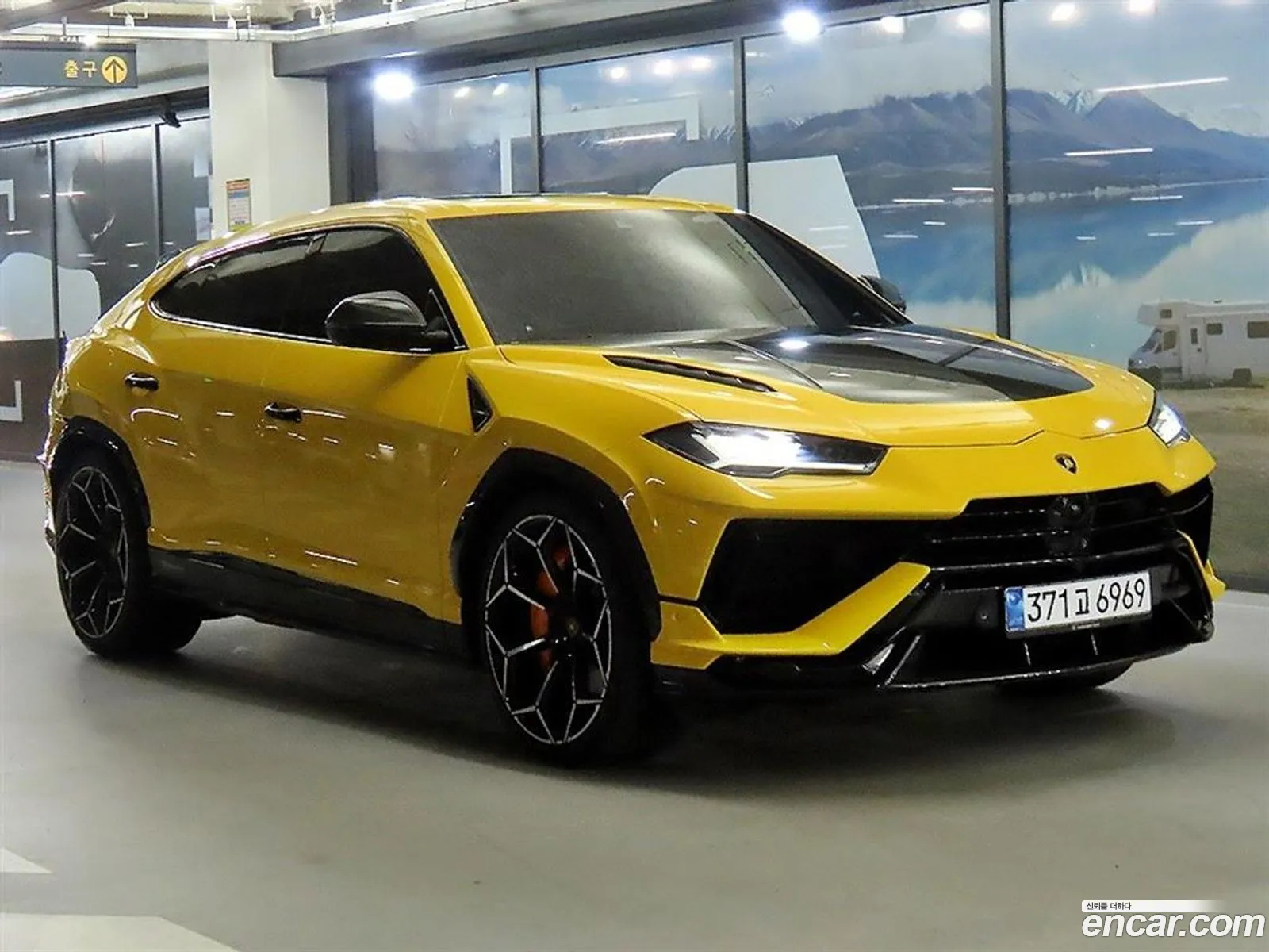 Lamborghini Urus 2024 — 17