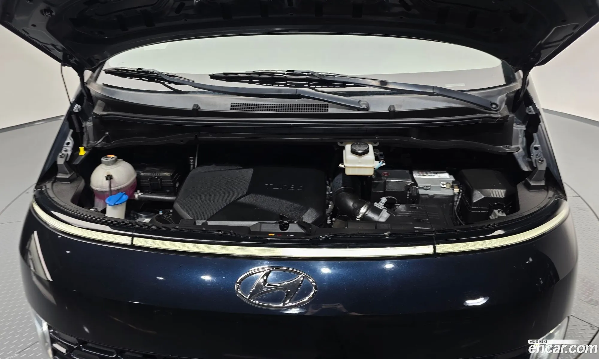 Hyundai Staria 2021 — 31
