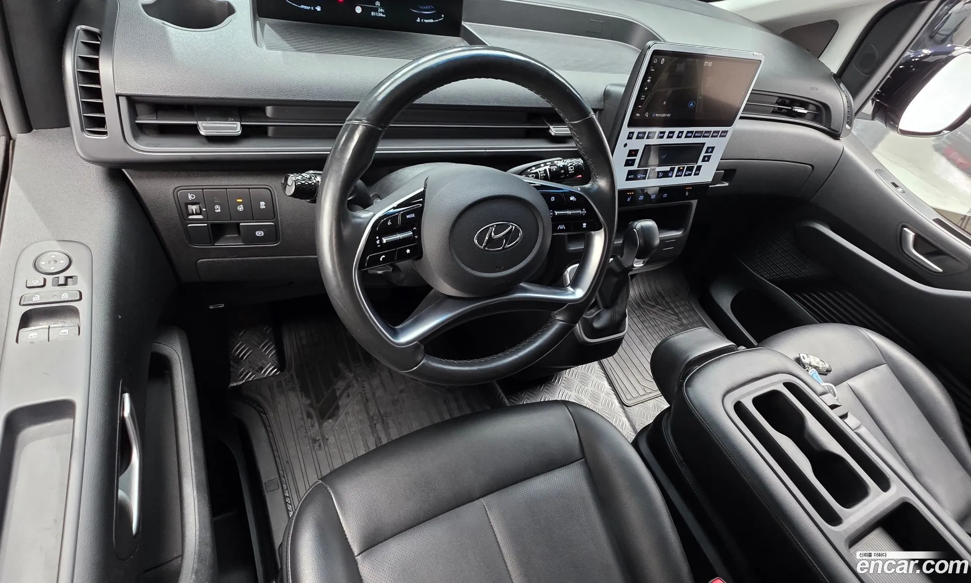 Hyundai Staria 2021 — 11