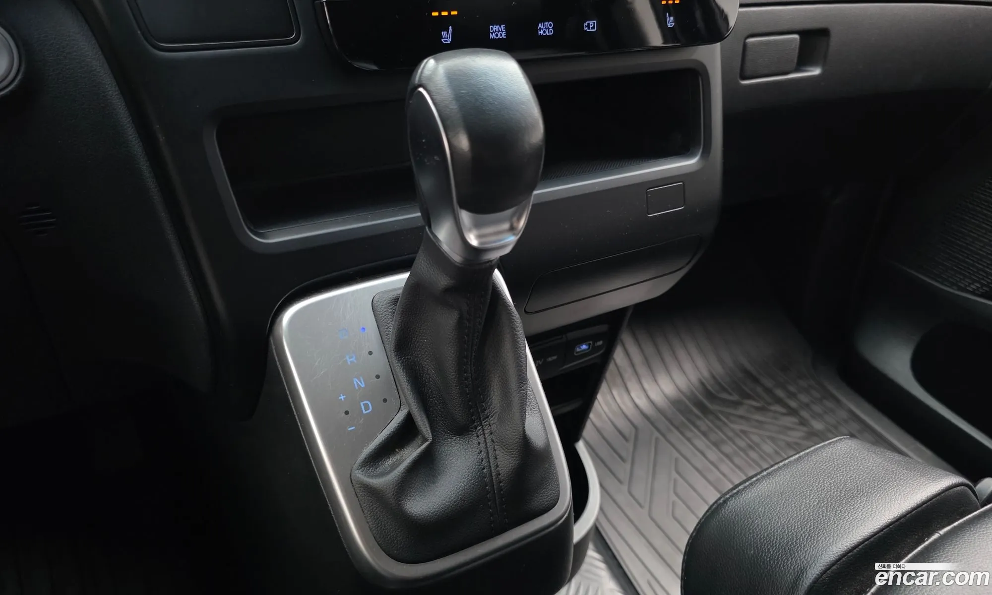 Hyundai Staria 2021 — 5