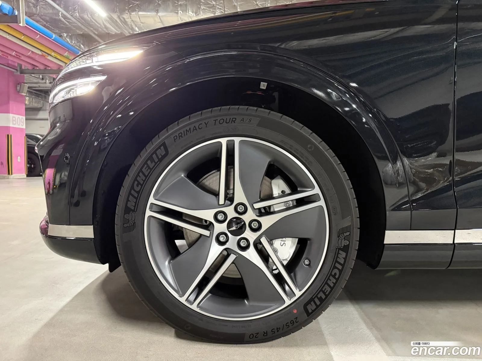 Genesis Electrified GV70 2026 — 4
