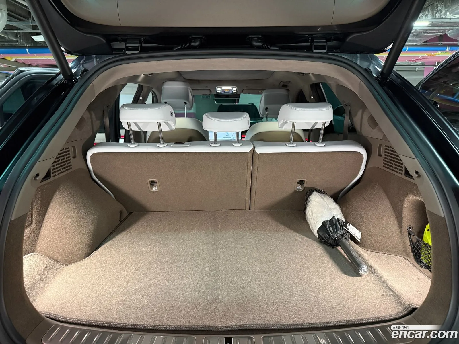 Genesis Electrified GV70 2026 — 17