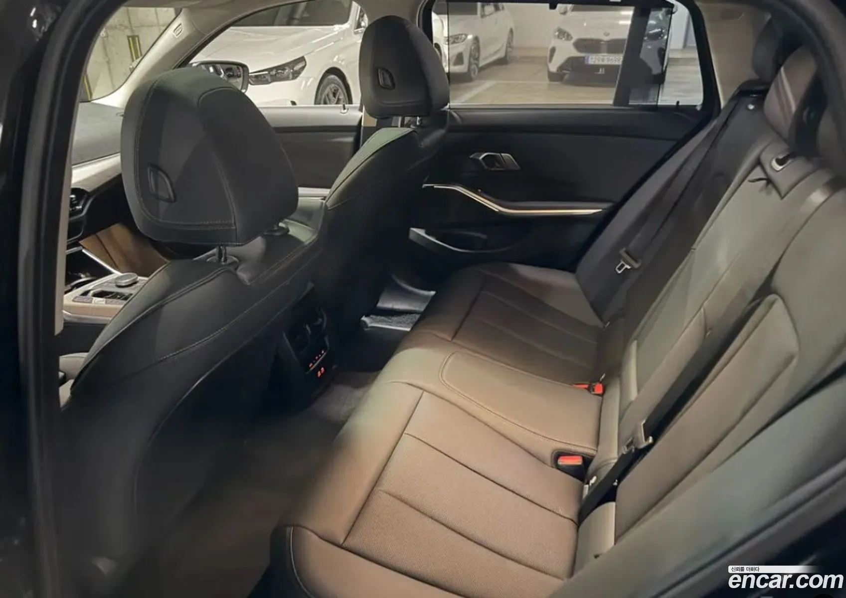 BMW 3 Series 2025 — 16
