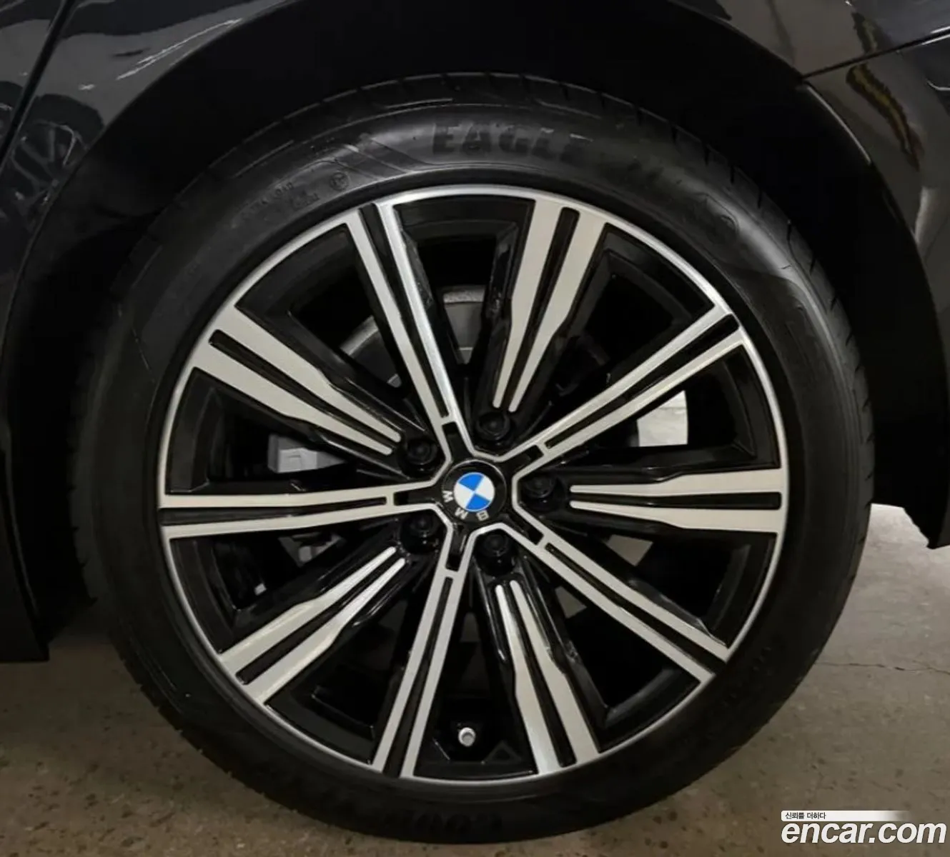 BMW 3 Series 2025 — 13