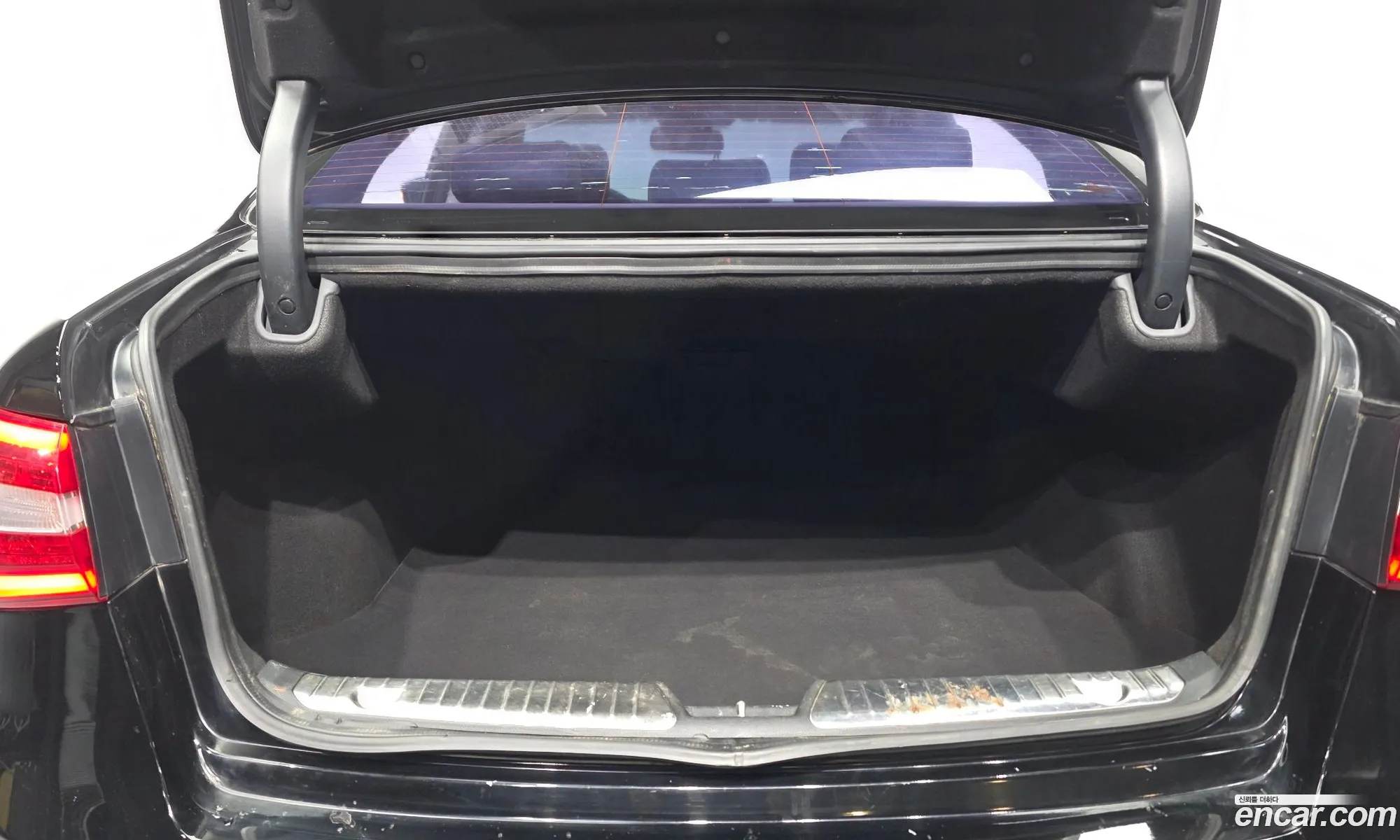 Kia K7 2016 KNALM415BGA215720 — 20