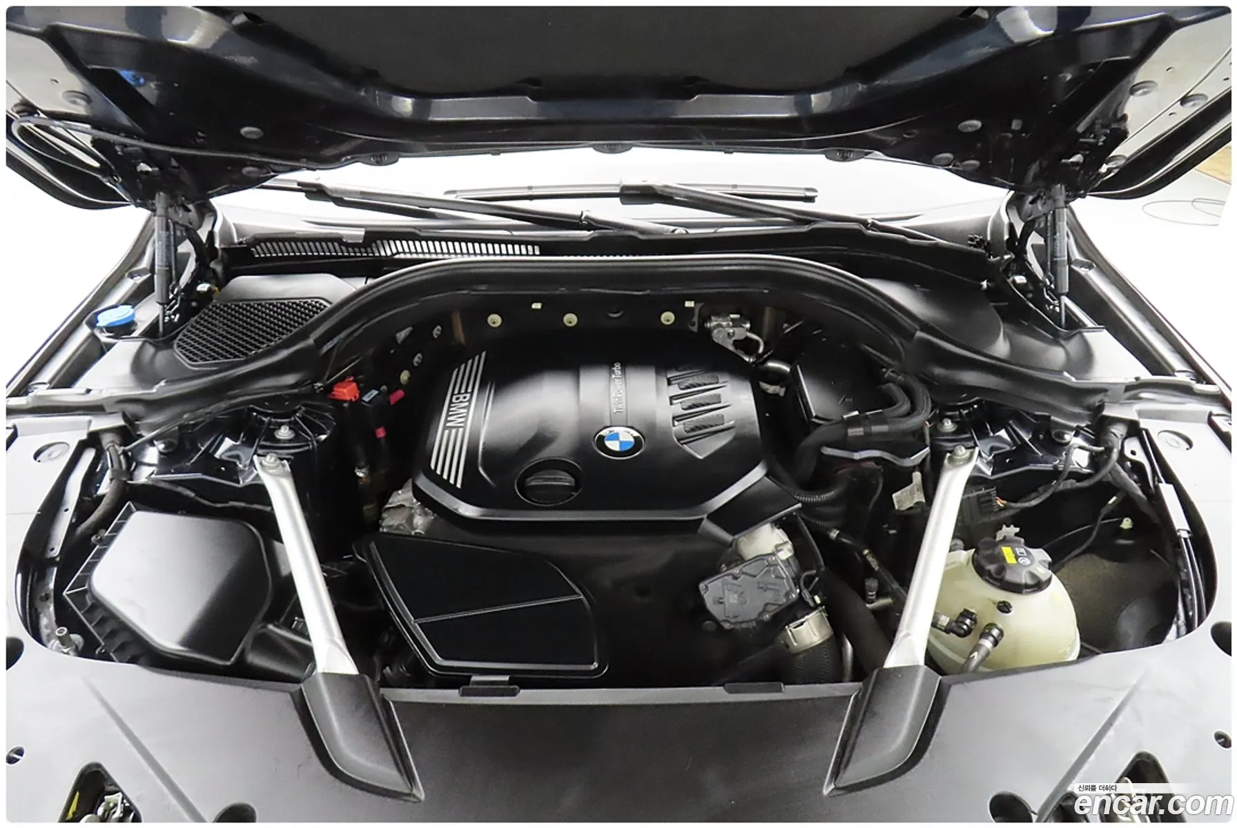 BMW 6 Series GT 2022 — 18