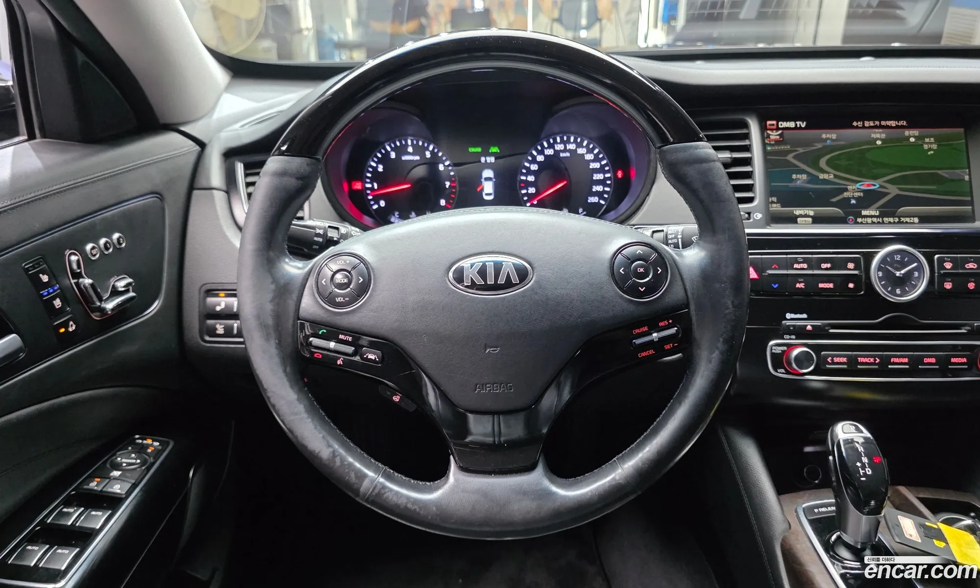 Kia K9 2012 — 9
