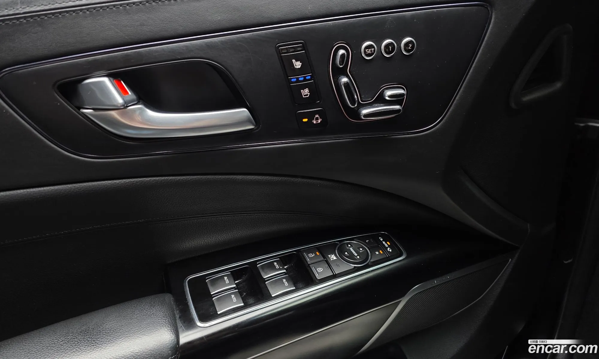 Kia K9 2012 — 17