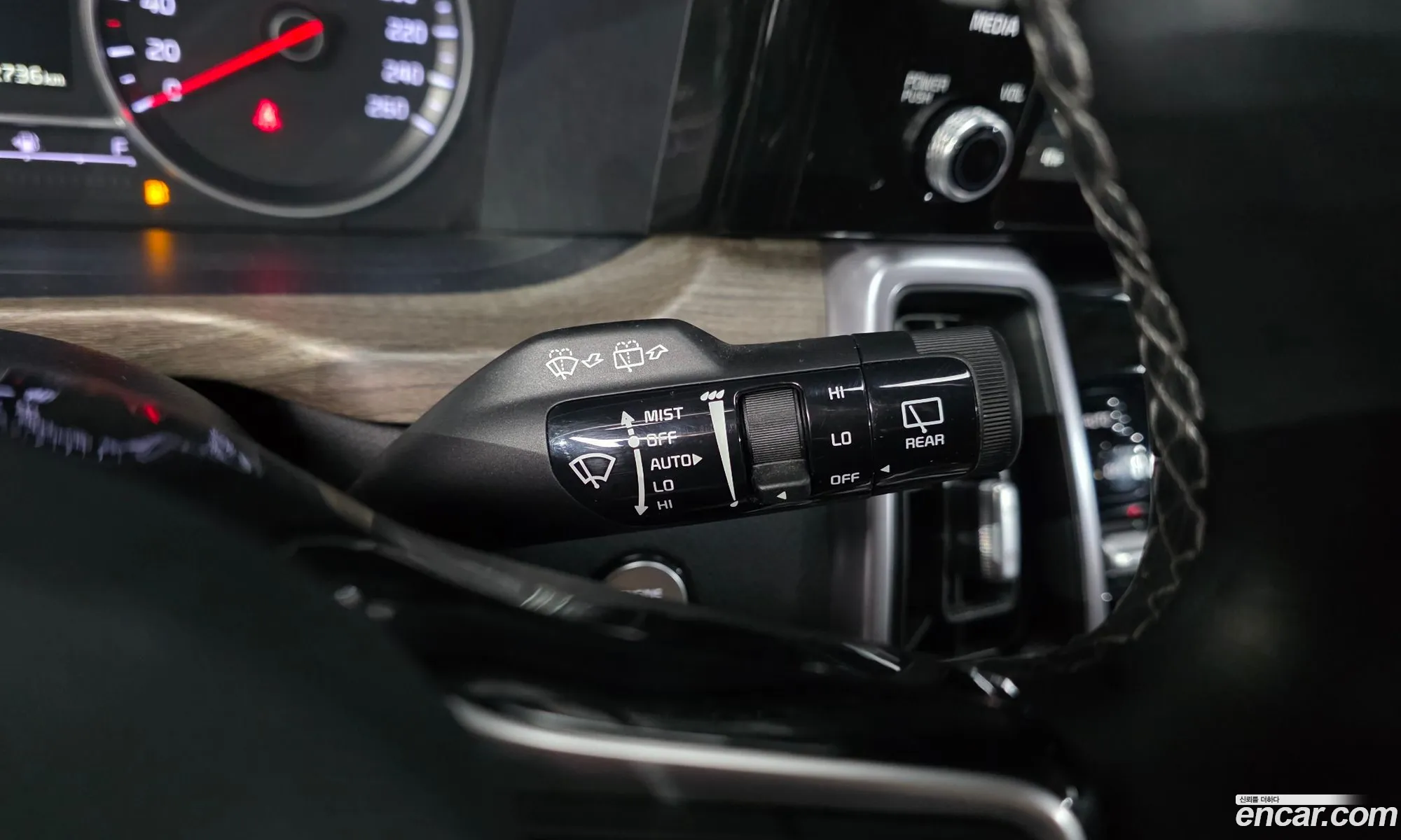 Kia Sorento 2022 — 18
