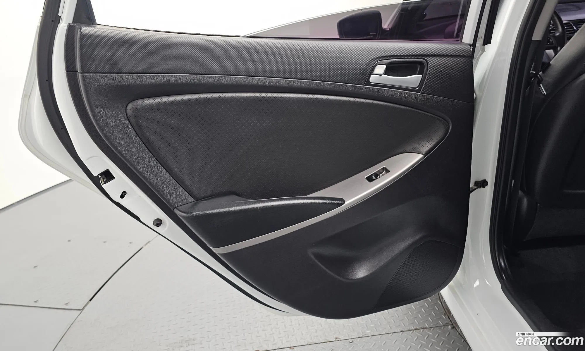 Hyundai Accent 2016 — 10