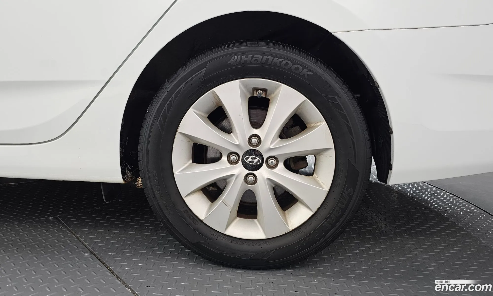 Hyundai Accent 2016 — 27