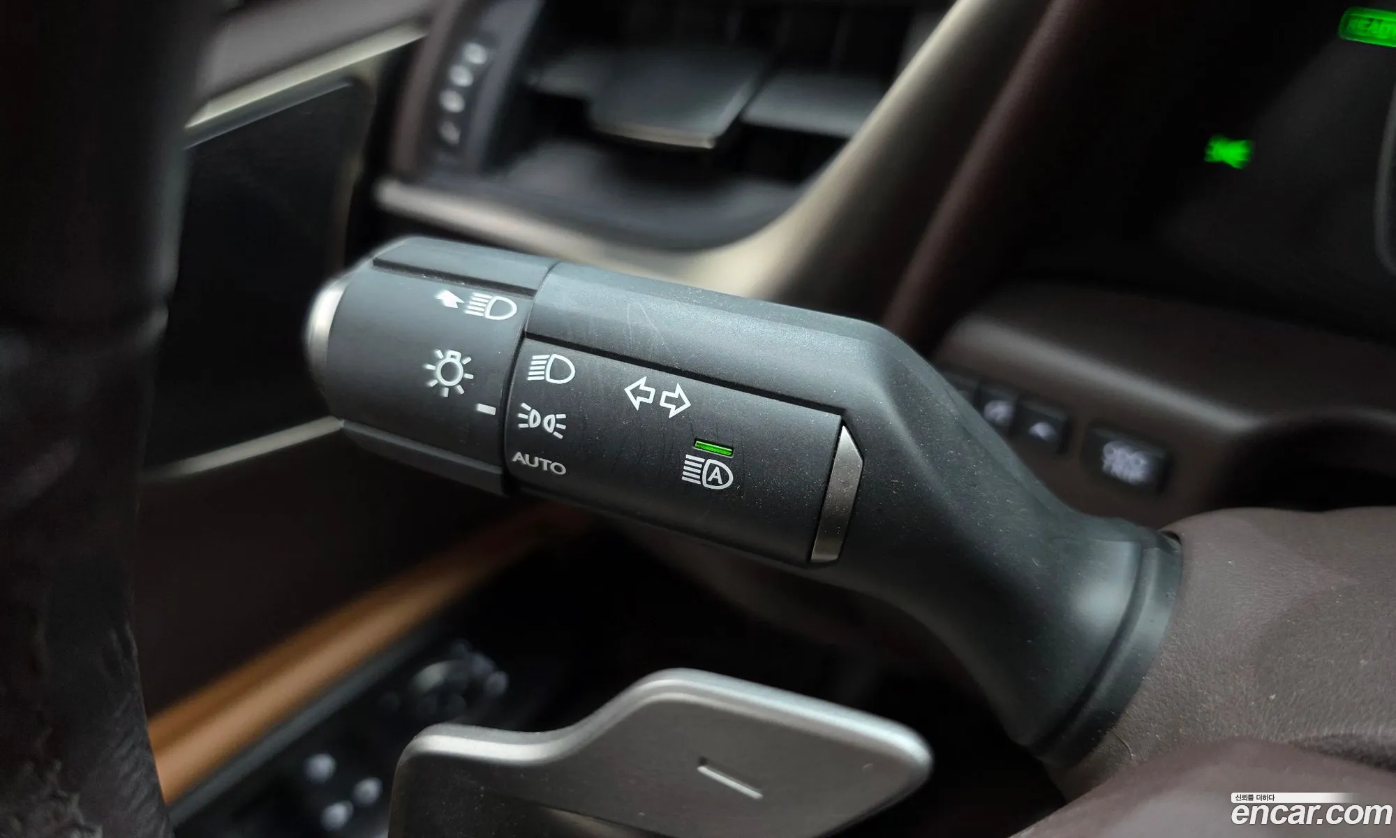 Lexus ES300h 7th Gen 2019 — 21