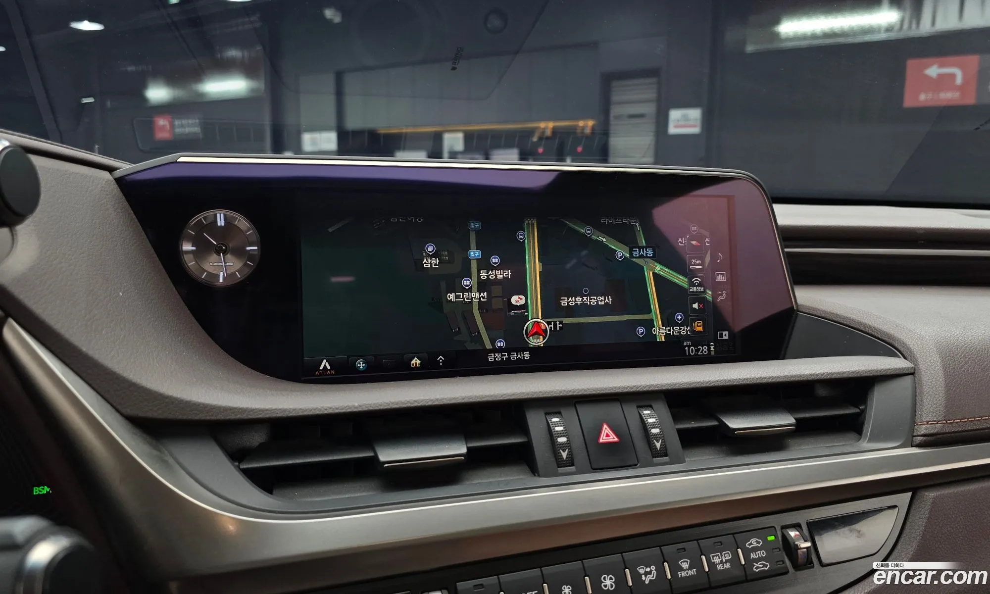 Lexus ES300h 7th Gen 2019 — 2