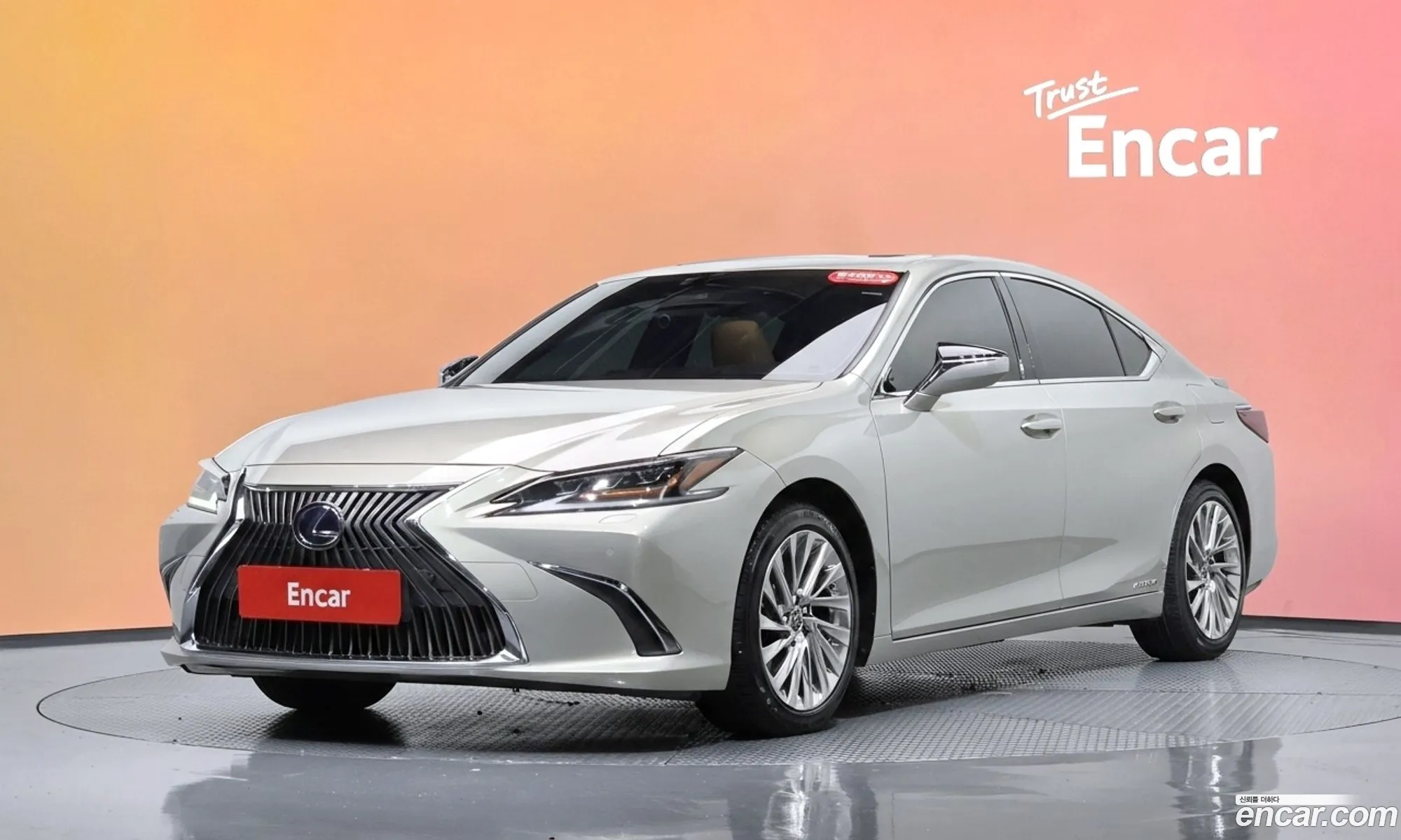 Lexus ES300h 7th Gen 2019 — 17