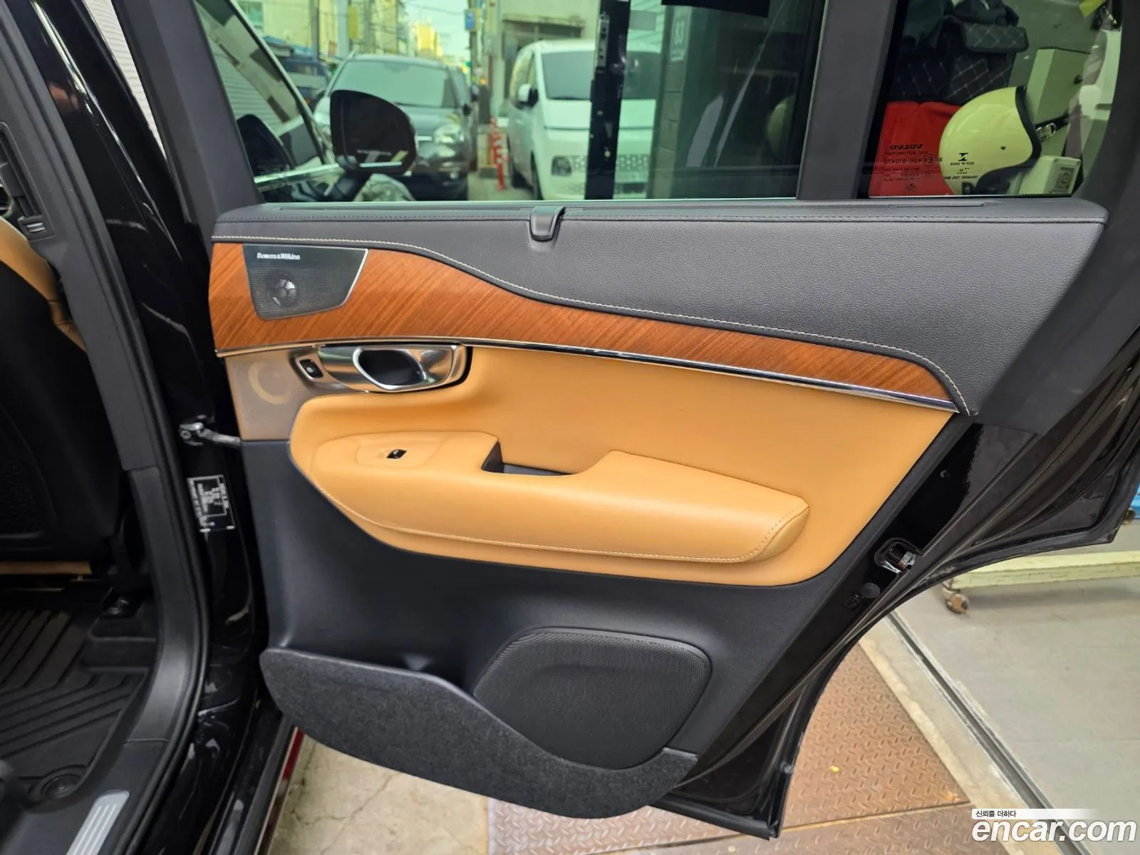 Volvo XC90 2017 — 5