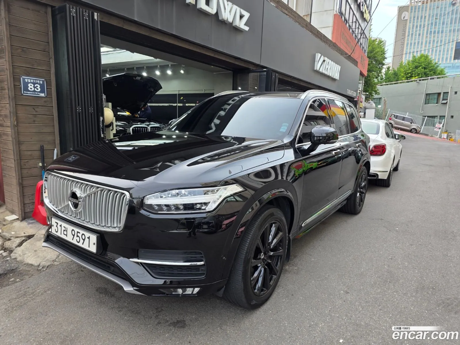 Volvo XC90 2017 — 18