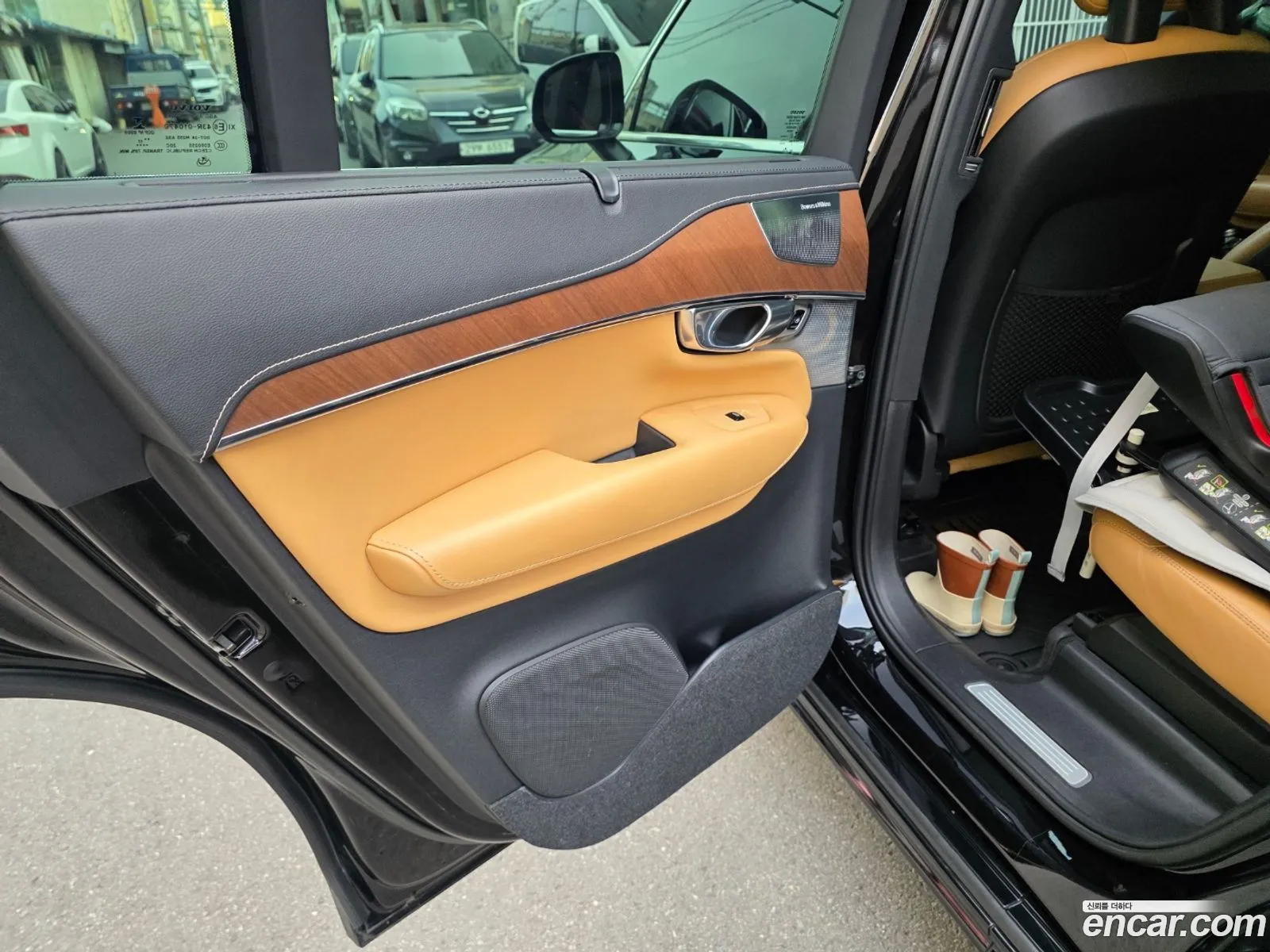 Volvo XC90 2017 — 8