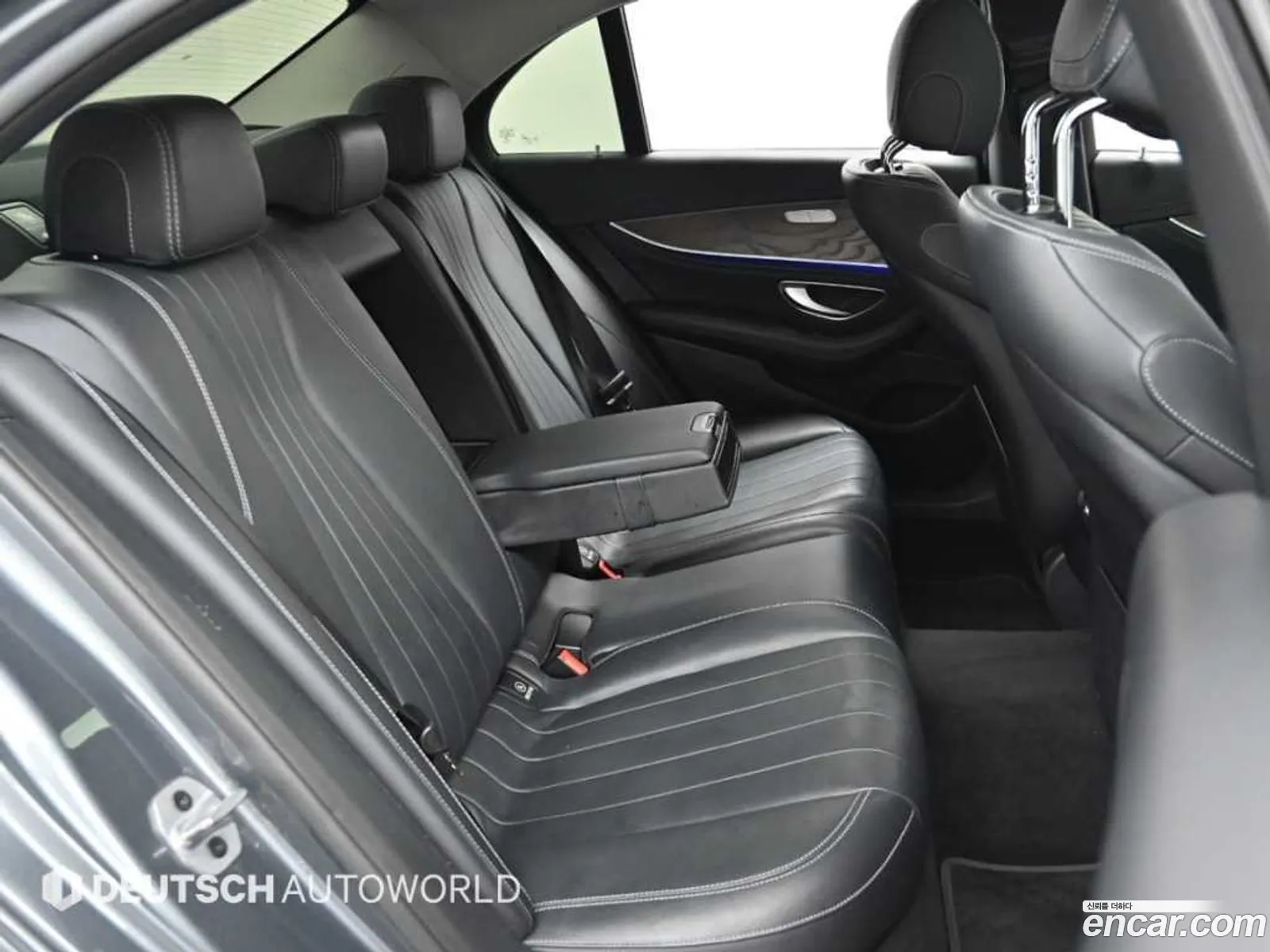 Mercedes-Benz E-Class W213 2019 — 12