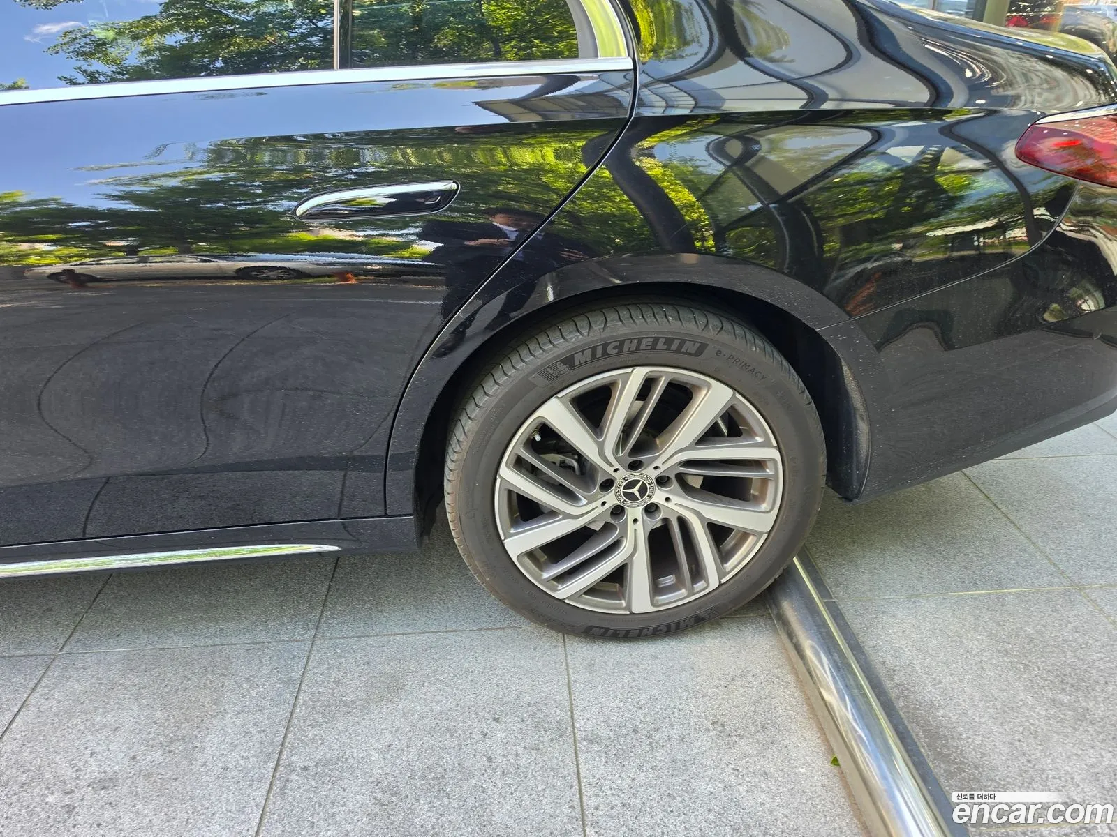Mercedes-Benz E-Class W214 2024 — 12