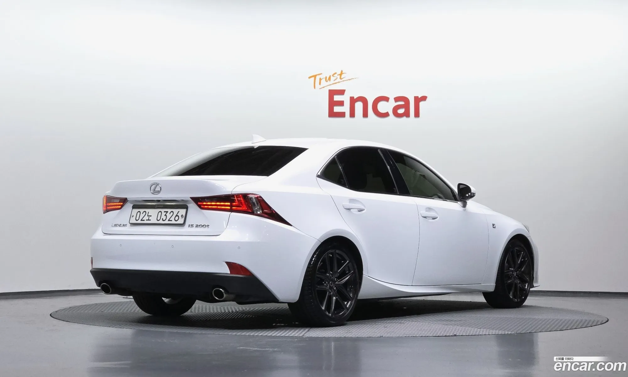 Lexus IS200t 2016 JTHBA5D26G5015242 — 10
