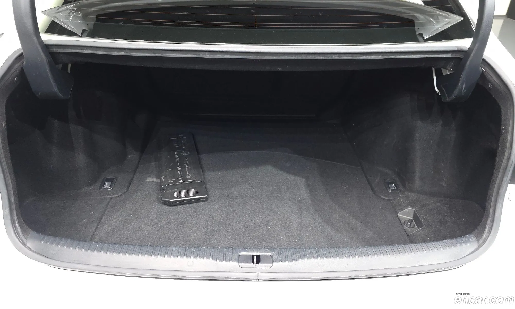 Lexus IS200t 2016 JTHBA5D26G5015242 — 6