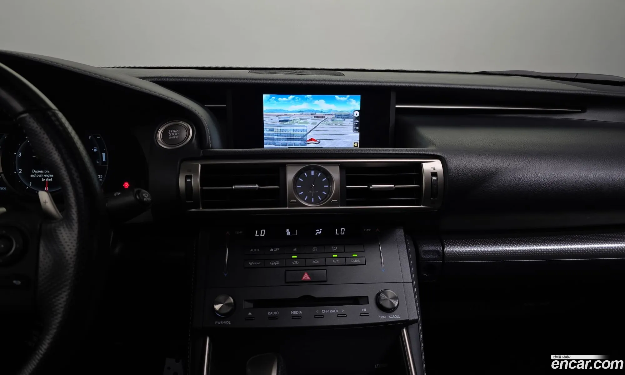 Lexus IS200t 2016 JTHBA5D26G5015242 — 19