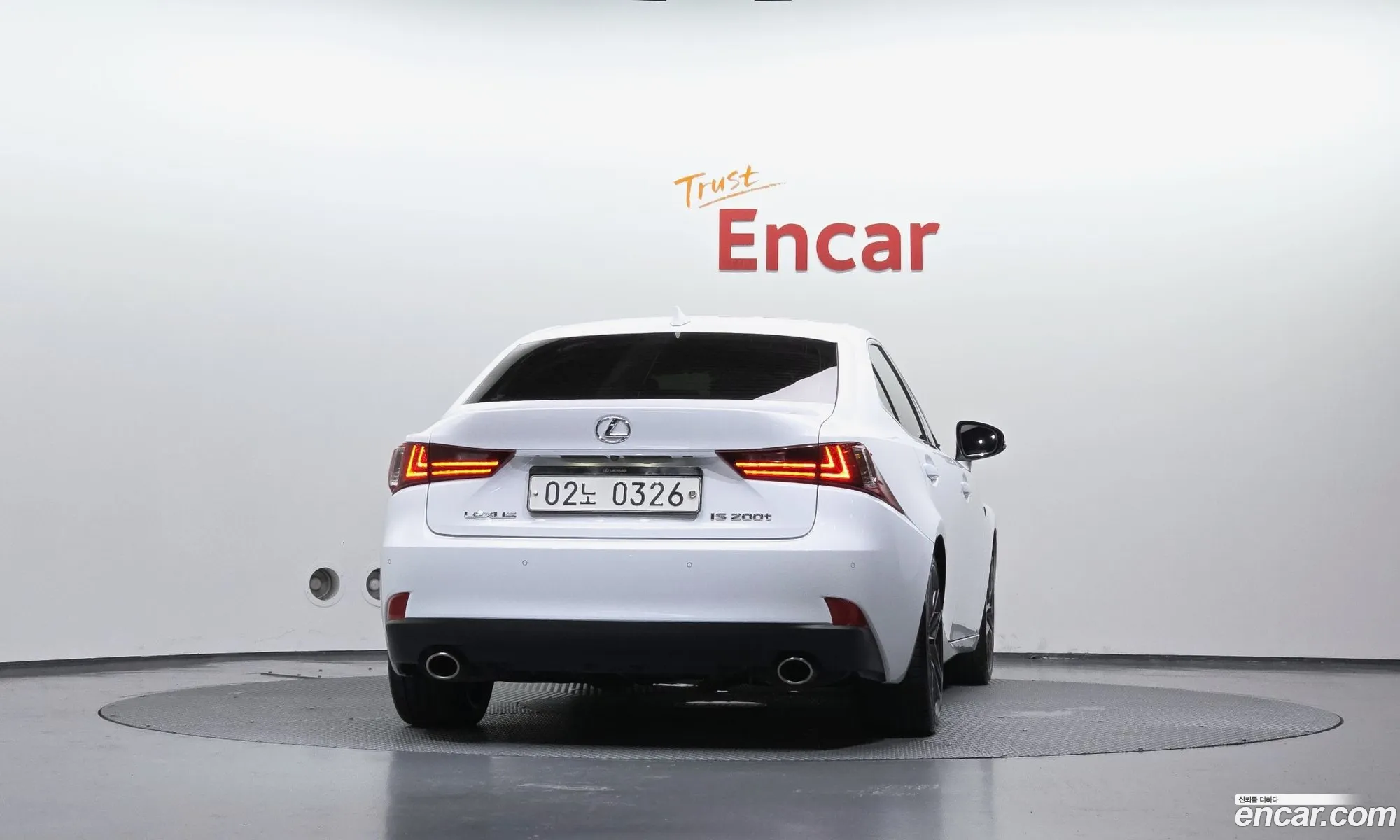Lexus IS200t 2016 JTHBA5D26G5015242 — 3
