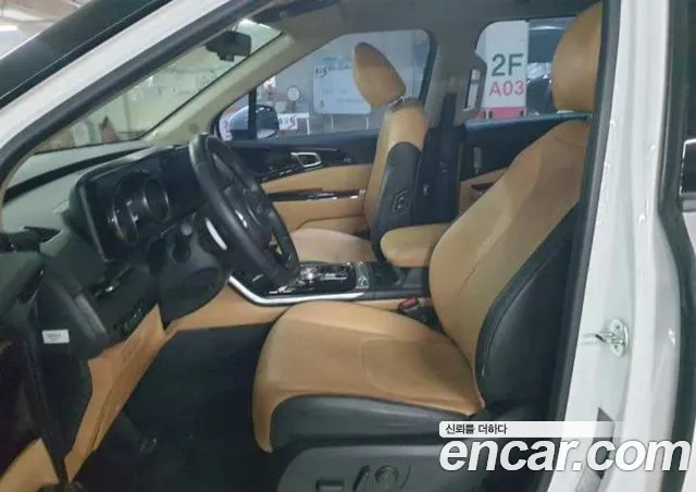 Kia Carnival 2023 — 3