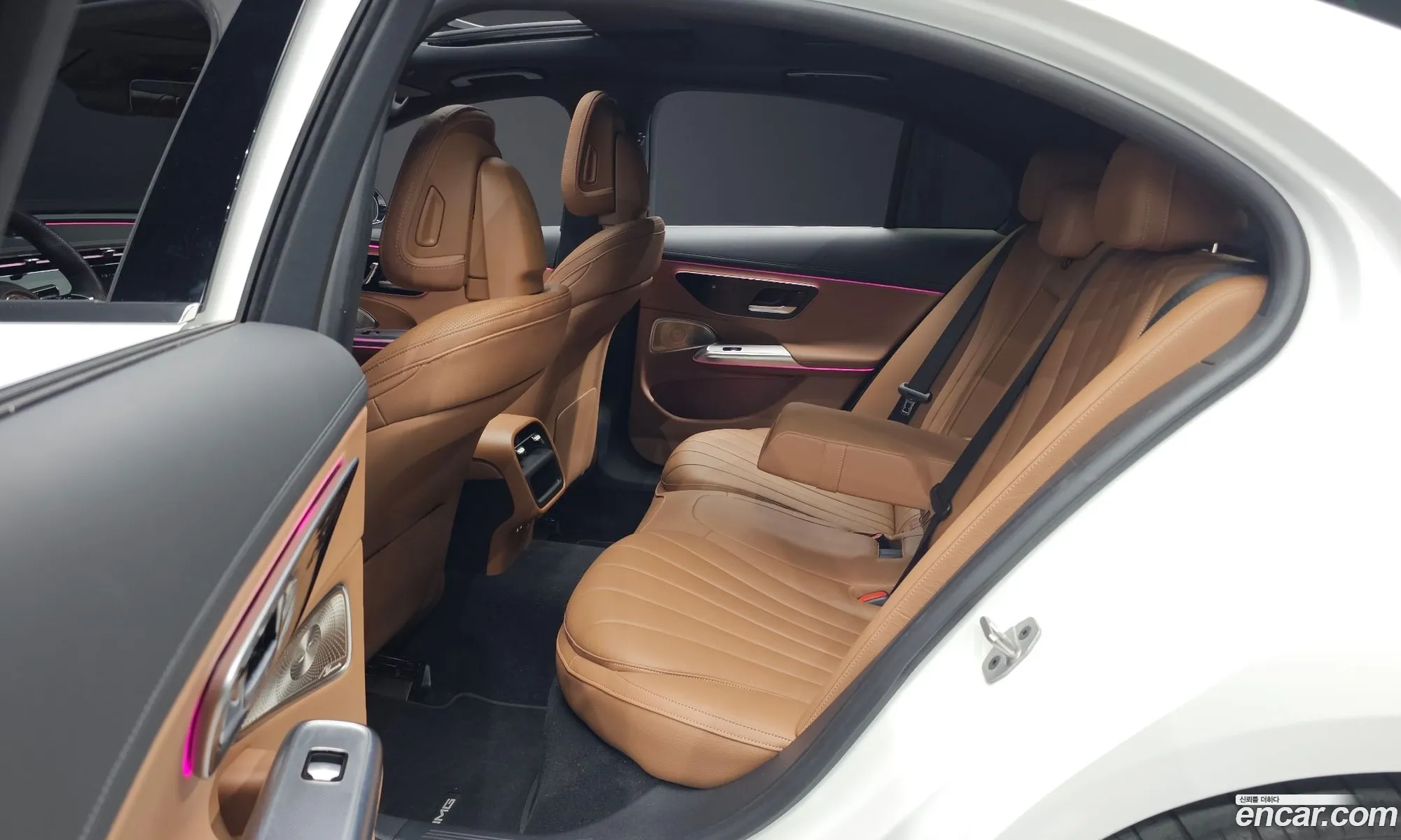 Mercedes-Benz E-Class W214 2024 — 4