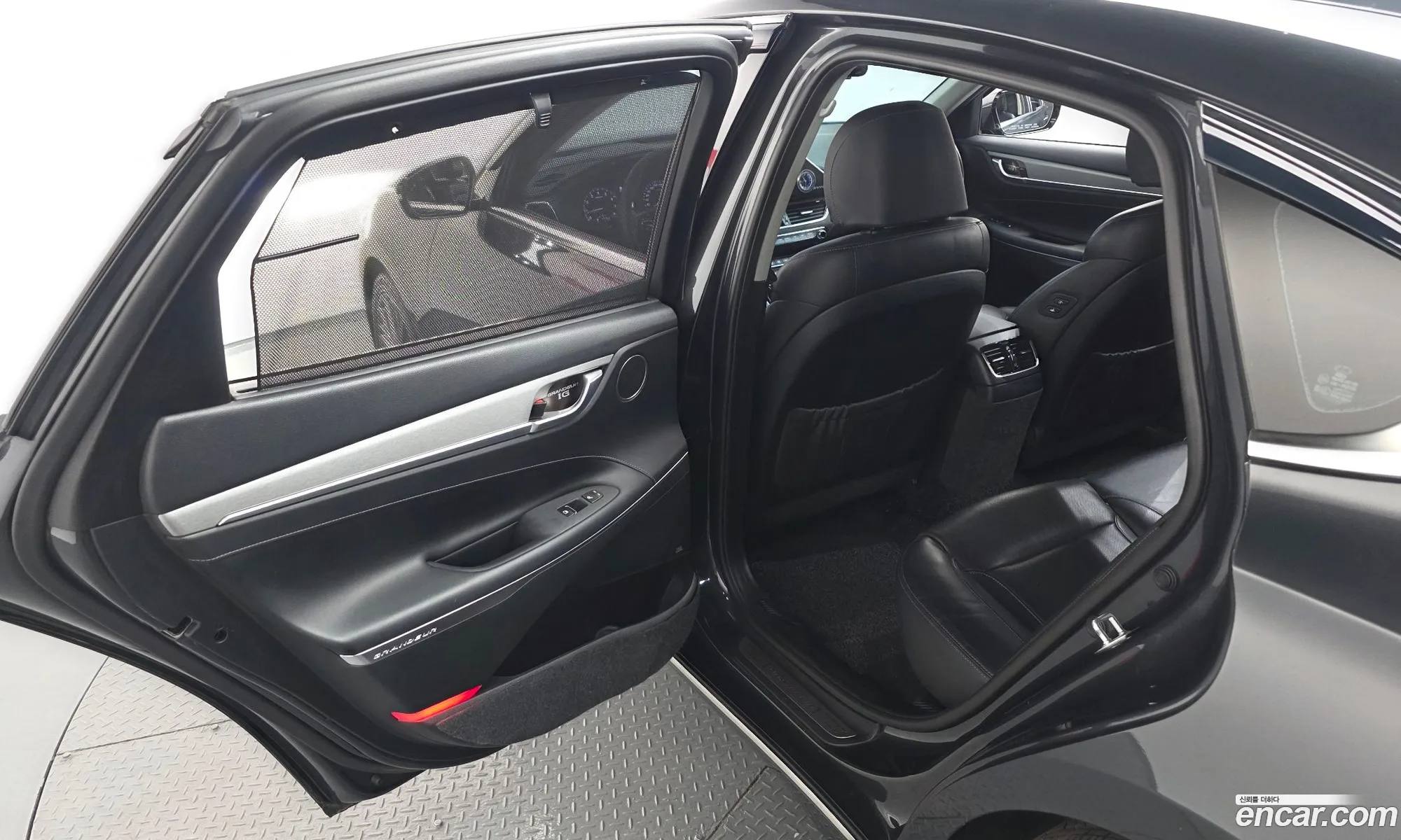 Hyundai Grandeur IG 2017 — 11