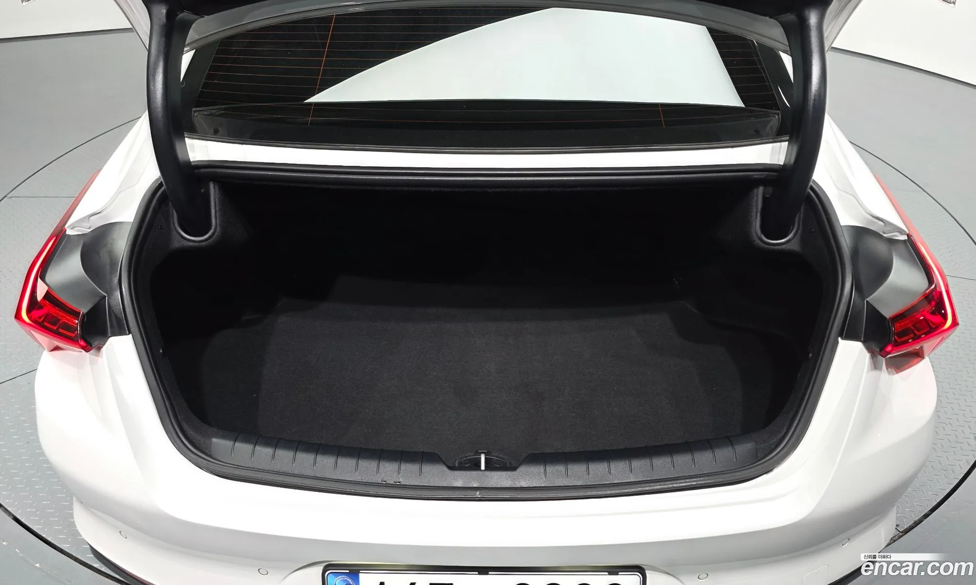 Kia K8 Hybrid 2022 — 2