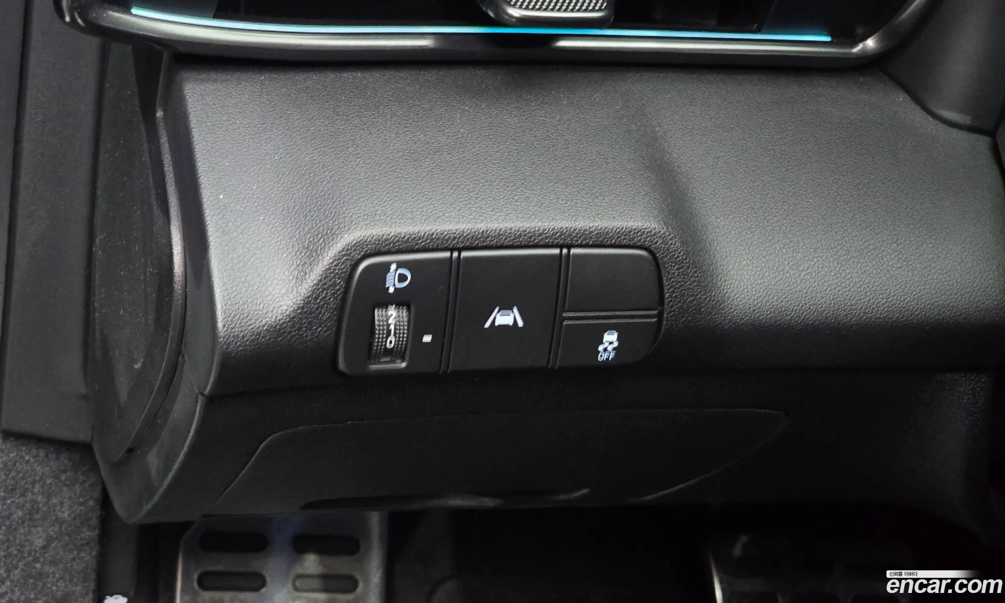 Hyundai Elantra 2021 — 17