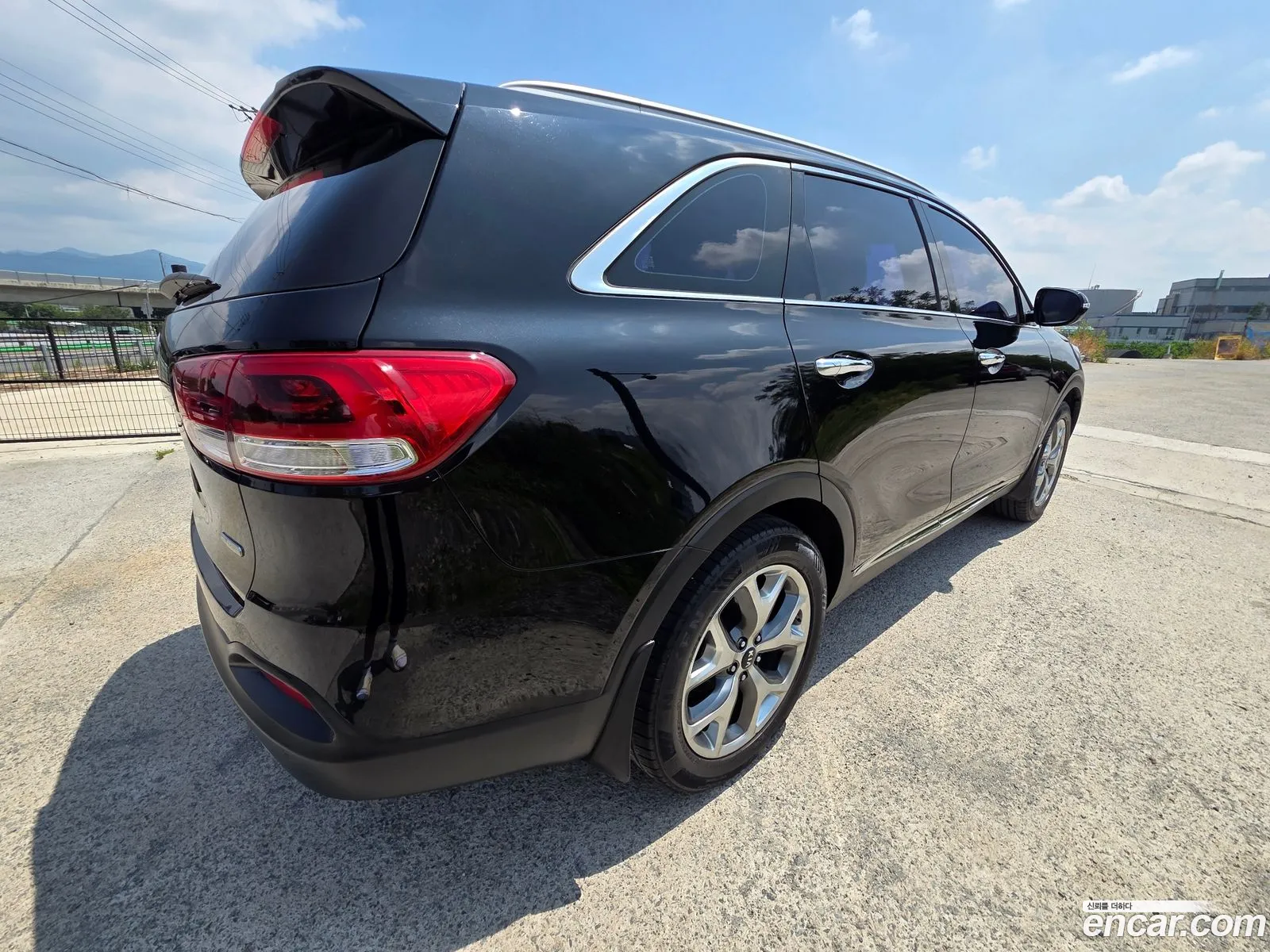 Kia Sorento 2015 — 17