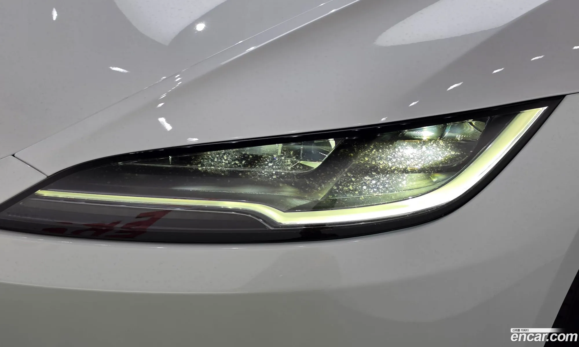 Tesla Model 3 2026 — 14