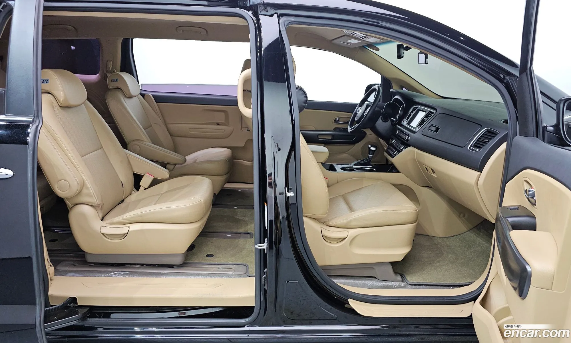 Kia Carnival 2018 — 17