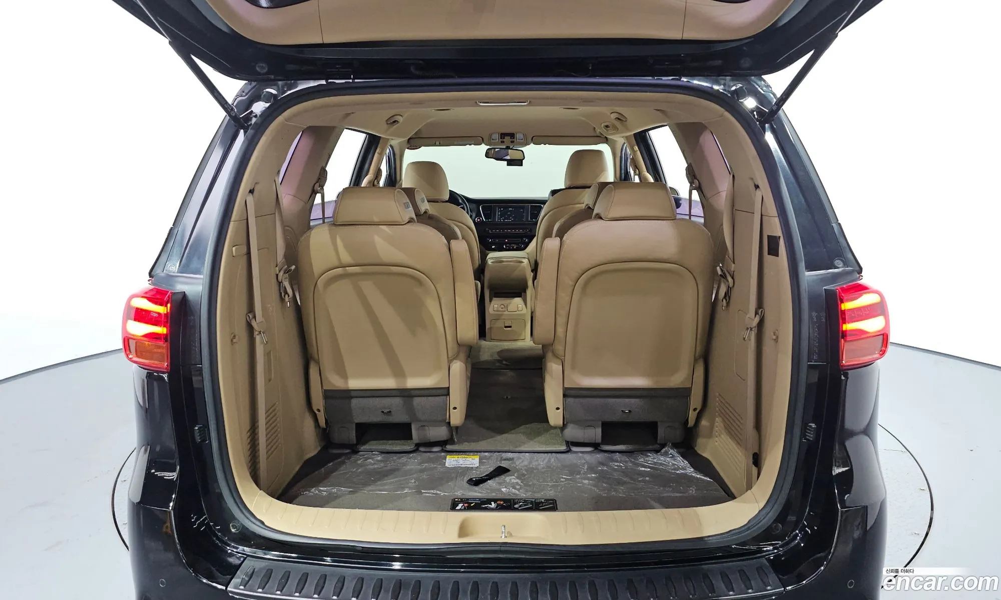 Kia Carnival 2018 — 14