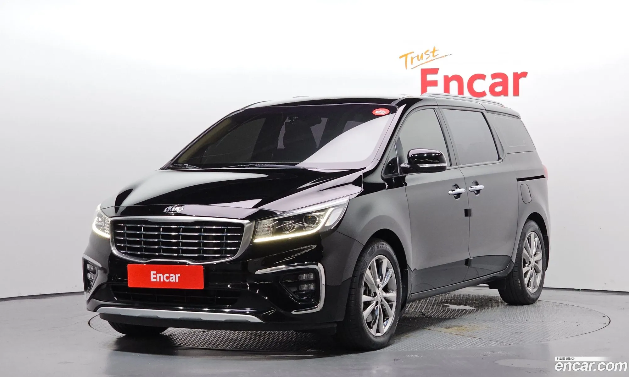 Kia Carnival 2018 — 2