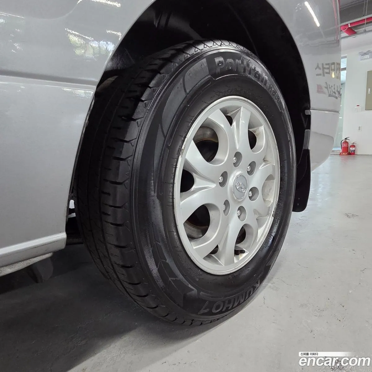 Hyundai Grand Starex 2012 — 16