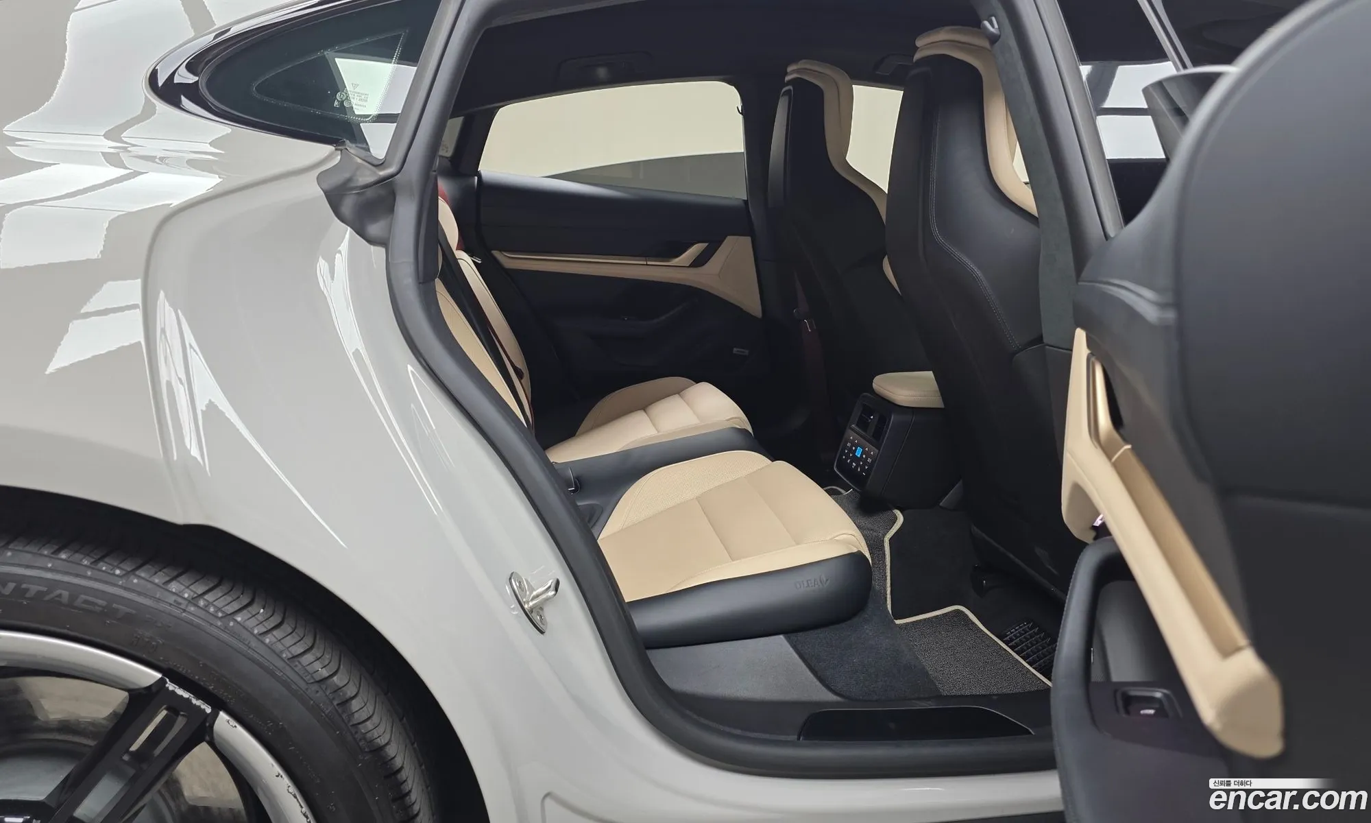 Porsche Taycan 2024 — 5