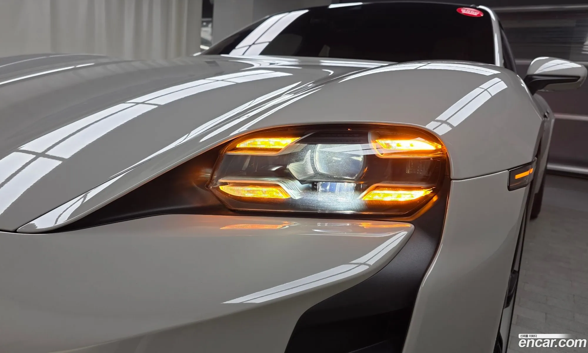 Porsche Taycan 2024 — 24