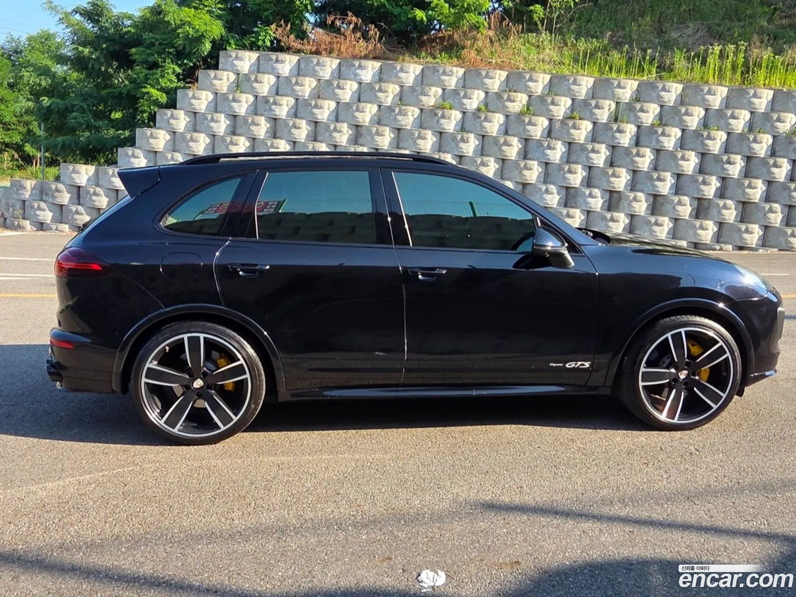 Porsche Cayenne 2016 — 15