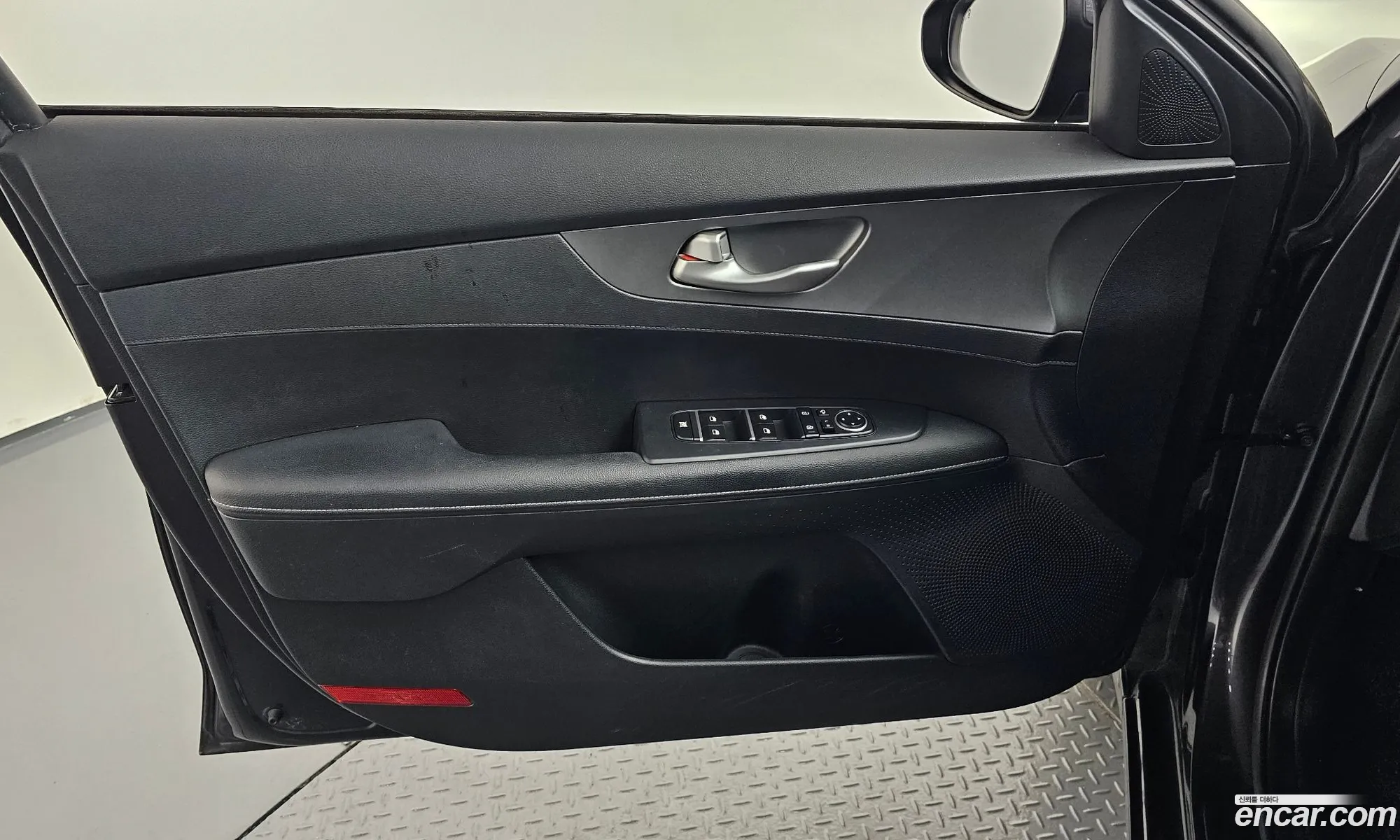 Kia K3 2018 — 25