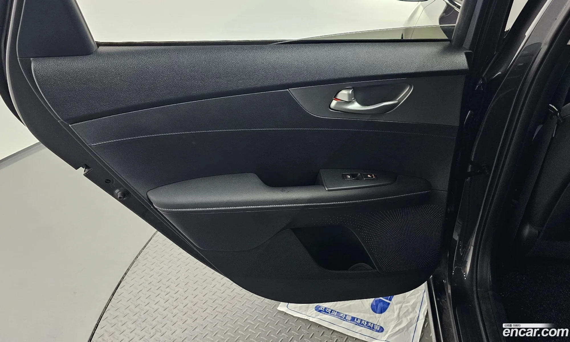 Kia K3 2018 — 11