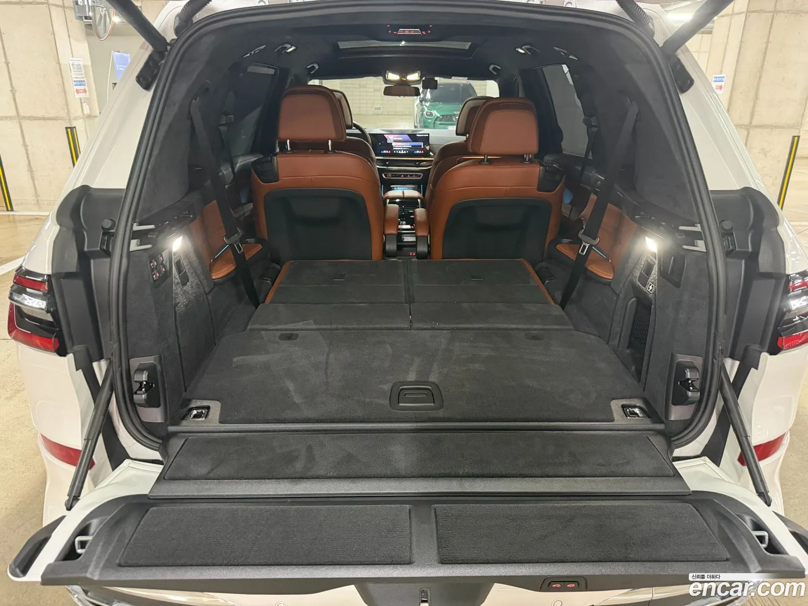 BMW X7 2025 — 16