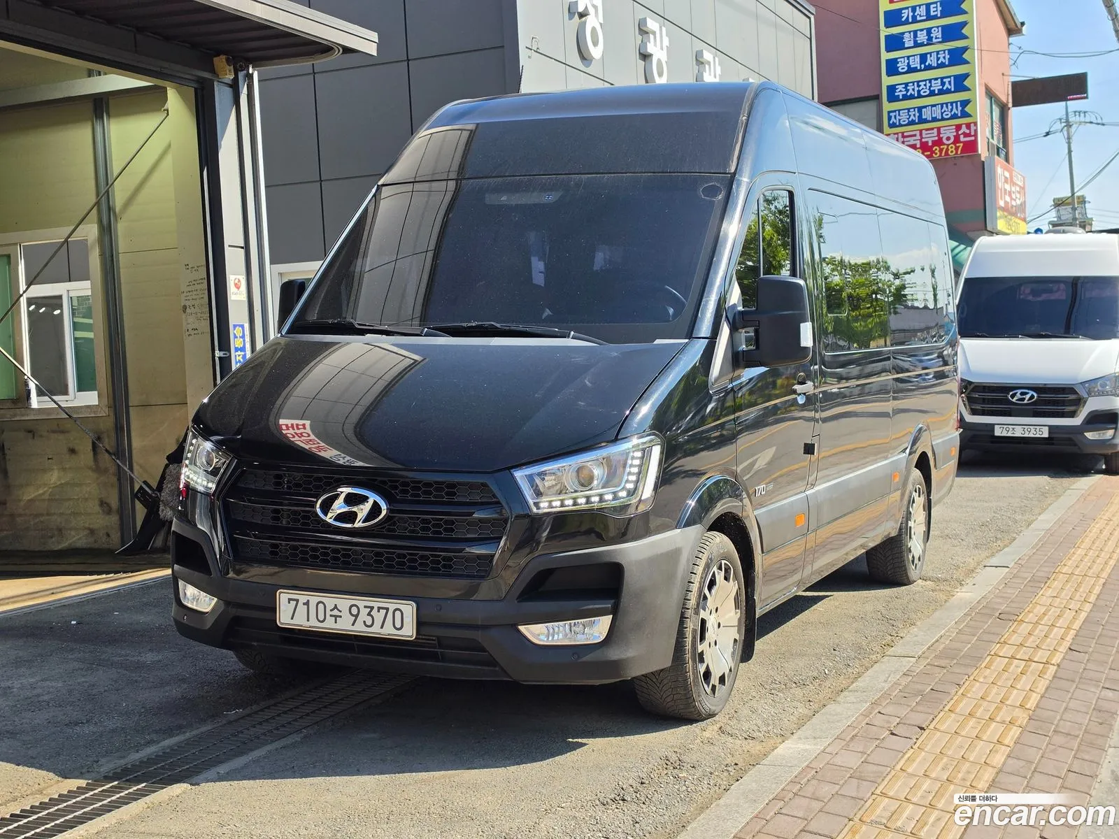 Hyundai Solati 2017 — 19